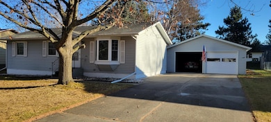 1014 NE 5th Ave, Grand Rapids, MN 55744 - photo 5