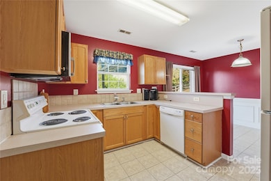 5822 Meeting St, Concord, NC 28025 - photo 4