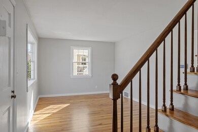 11 Pine St, Natick, MA 01760 - photo 5