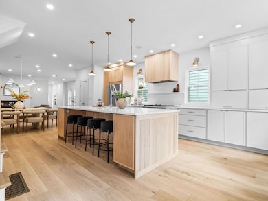 25 Avon St, Somerville, MA 02143 - photo 5