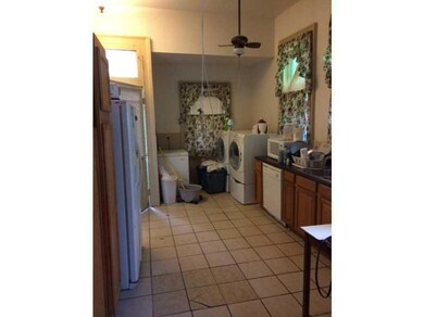 Kitchen. Kitchen view