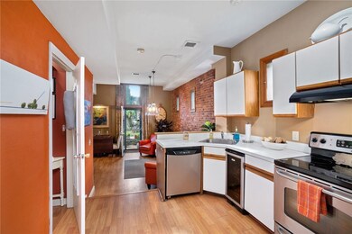 10 Slocum St unit 1, Providence, RI 02909 - photo 4