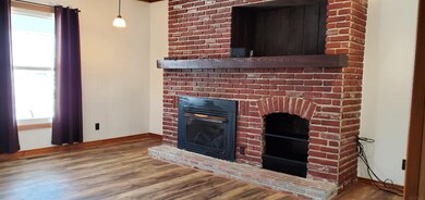 627 N Pleasant St, Portland, IN 47371 - photo 7