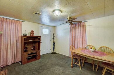 109 W East Ave, Cache, OK 73527 - photo 5