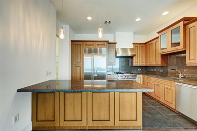 The Breakfast Bar offers seating and allows the op