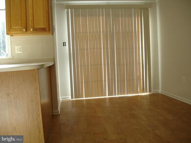 14301 Perrywood Dr, Burtonsville, MD 20866 - photo 3