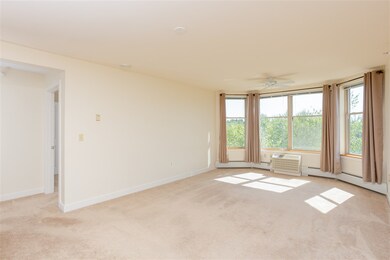 409 Farrell St unit 411, South Burlington, VT 05403 - photo 6