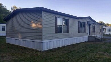 101 Clayton Dr, West Springfield, MA 01089 - photo 2