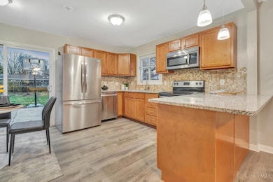 225 Sioux Dr, Loveland, OH 45140 - photo 2