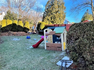 1108 Waverley St, Framingham, MA 01702 - photo 4