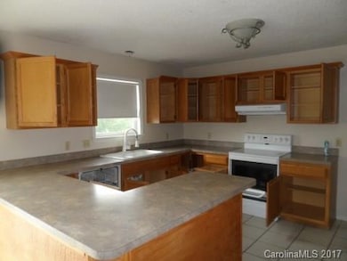 111 Knollway Ct, Asheville, NC 28806 - photo 2