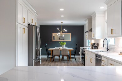 5877 Rock Hill Rd, Columbus, OH 43213 - photo 6