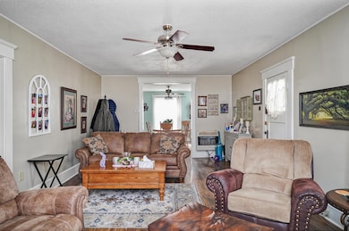 322 W Pleasant St-8