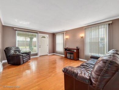 1516 Gardner Rd, Westchester, IL 60154 - photo 4