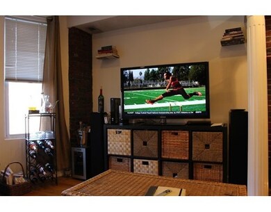 375 Hanover St unit 2, Boston, MA 02113 - photo 7