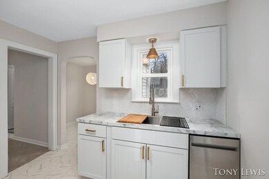 1012 Dorroll St NE, Grand Rapids, MI 49505 - photo 7