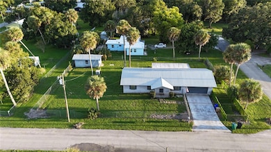 307 SW 10th St, Okeechobee, FL 34974 - photo 3