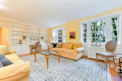 984 Memorial Dr unit 104, Cambridge, MA 02138 - photo 4