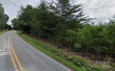 320 N Fairview Dr, Lenoir, NC 28645 - photo 3