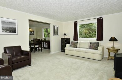 6320 Falling Brook Dr, Burke, VA 22015 - photo 3