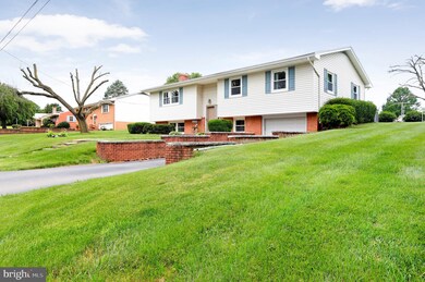 1304 Woodland Pkwy, Waynesboro, PA 17268 - photo 3