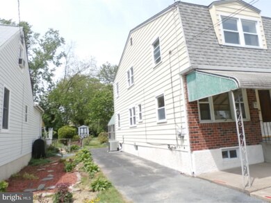 927 Lawnton Terrace, Glenolden, PA 19036 - photo 2