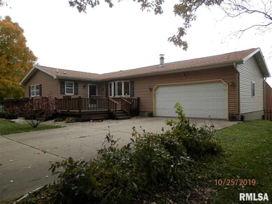 4370 Westport Cir, Galesburg, IL 61401 - photo 2