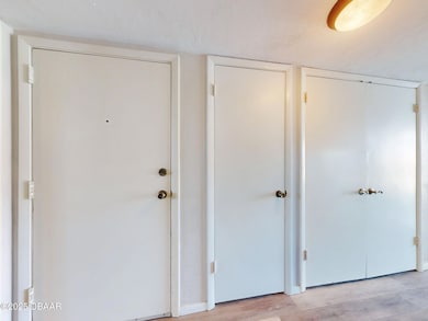5-web-or-mls-1437-n-atlantic-ave-326