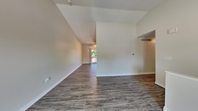 2704 Moonlight Ln, Columbus, OH 43207 - photo 2