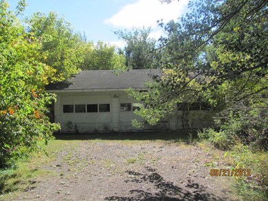 3 Stall Garage