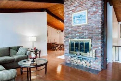 46 Lakeshore Dr, Hopkinton, MA 01748 - photo 5