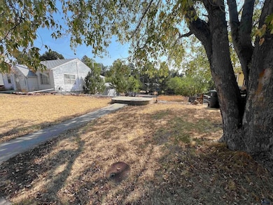 236 E Warwick St, Newcastle, WY 82701 - photo 6