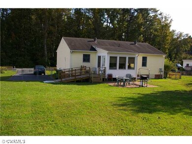 Yard/Garden - View of Backyard with sunroom and fe