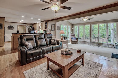 824 Cedar Creek Dr, Asheboro, NC 27205 - photo 4