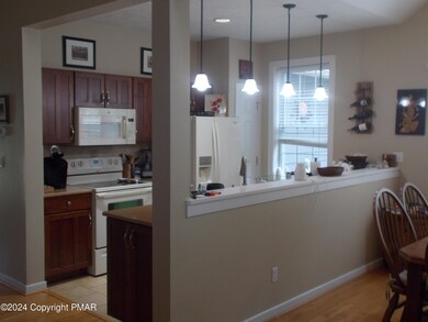 771 Pinecrest Dr, Pocono Pines, PA 18350 - photo 5