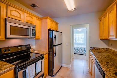 1332 Seminary St 102-7