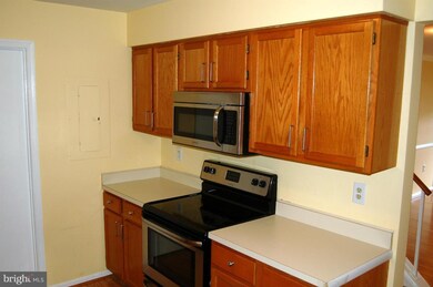 10460 Paradise Ct unit 16, Manassas, VA 20109 - photo 7