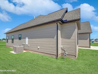 2111 Staysail Dr, Elizabeth City, NC 27909 - photo 4