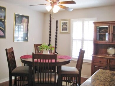 7817 Homestead Cir, Pensacola, FL 32526 - photo 5