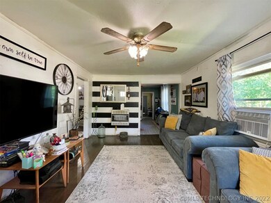 LIVING ROOM - NEW CEILING FAN WAITING TO BE INSTAL