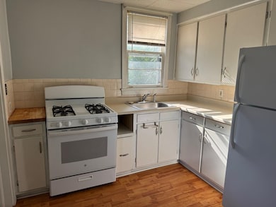 1305 Noeske St, Midland, MI 48640 - photo 4