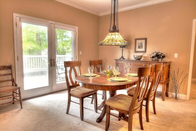 Eat-in Area