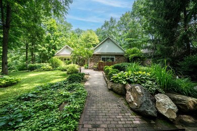 2464 Lake St (29 of 29)