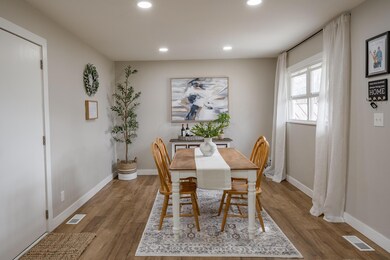 Dining room 1 web