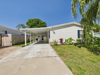 403 NE 8th Ave, Okeechobee, FL 34972 - photo 4