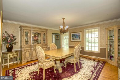 10 Jonathans Ct, Cockeysville, MD 21030 - photo 4