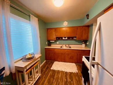 1610 Ridgewick Dr unit 3B, Wickliffe, OH 44092 - photo 5