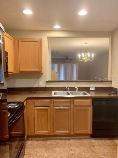 Recessed can lighting provides an abundance of lig