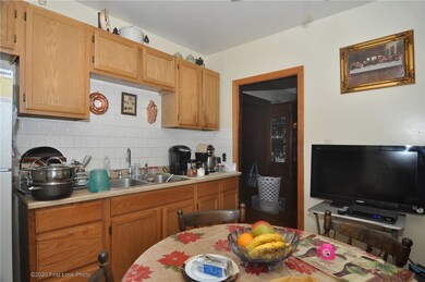 199 Sisson St, Pawtucket, RI 02860 - photo 6