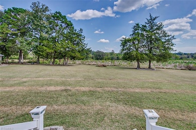2773 Hayfield Dr, Asheboro, NC 27205 - photo 6